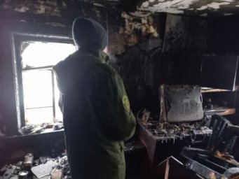В Колпашево при пожаре в жилом доме погиб человек